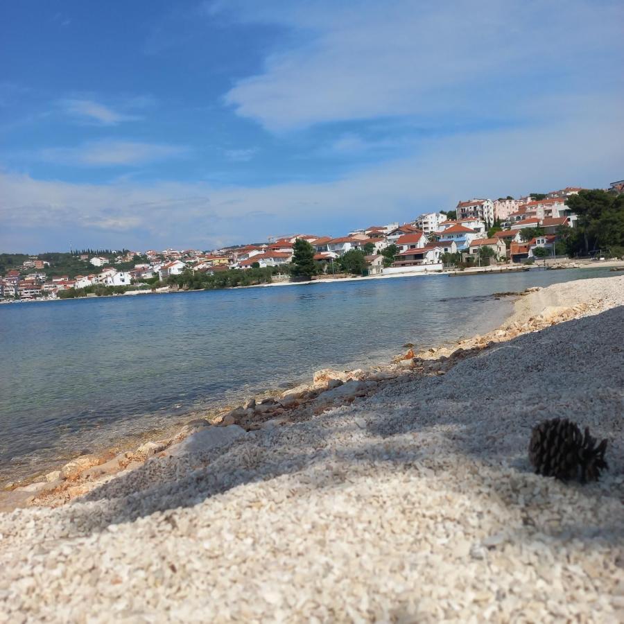 Apartman Pontis Okrug Gornji โตรกีร์ ภายนอก รูปภาพ